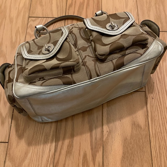 Coach Signature Soho Gallery Pocket Satchel - Picture 2 of 8